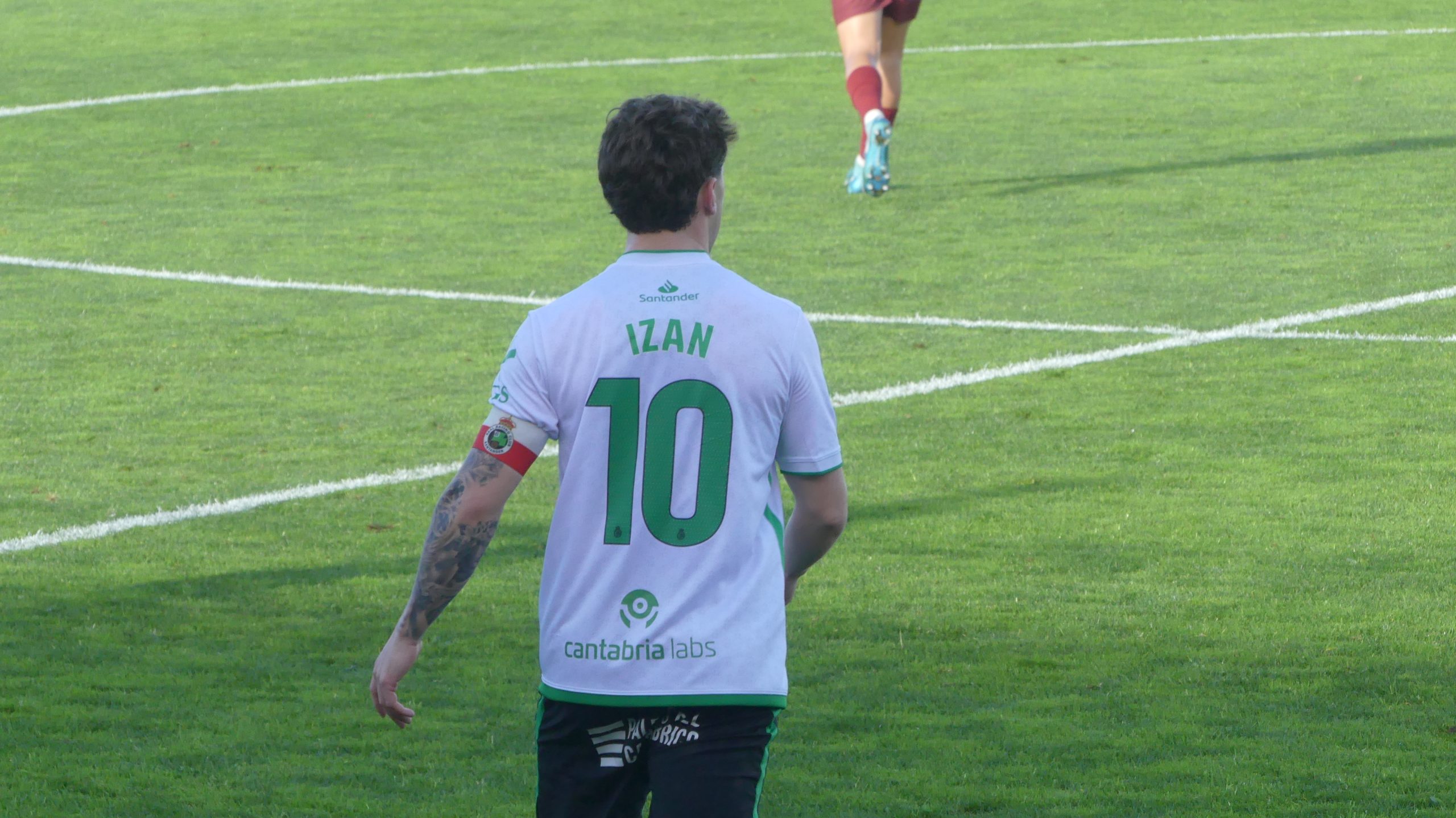 Derrota agónica del Rayo Cantabria ante la Gimnástica Segoviana (1-2)